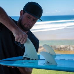FCS II Mid Single Surfboard Fin 7 Inch