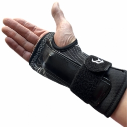 Demon Wrist Guards DS6450 for Skiing and Snowboarding