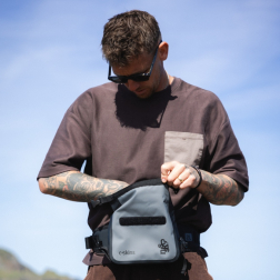 C-Skins Session Dry Waist Pack 2L Storm Grey